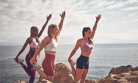 NASM trainer women outside by ocean